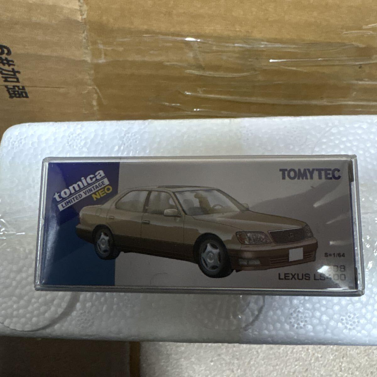 Б/у Гонконгская лимитированная серия Tomica Limited Vintage Neo LEXUS LS400 1998