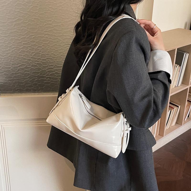 IELGY Ladies Underarm Bag Fashion Retro Commuter Shoulder Messenger Pillow Bag