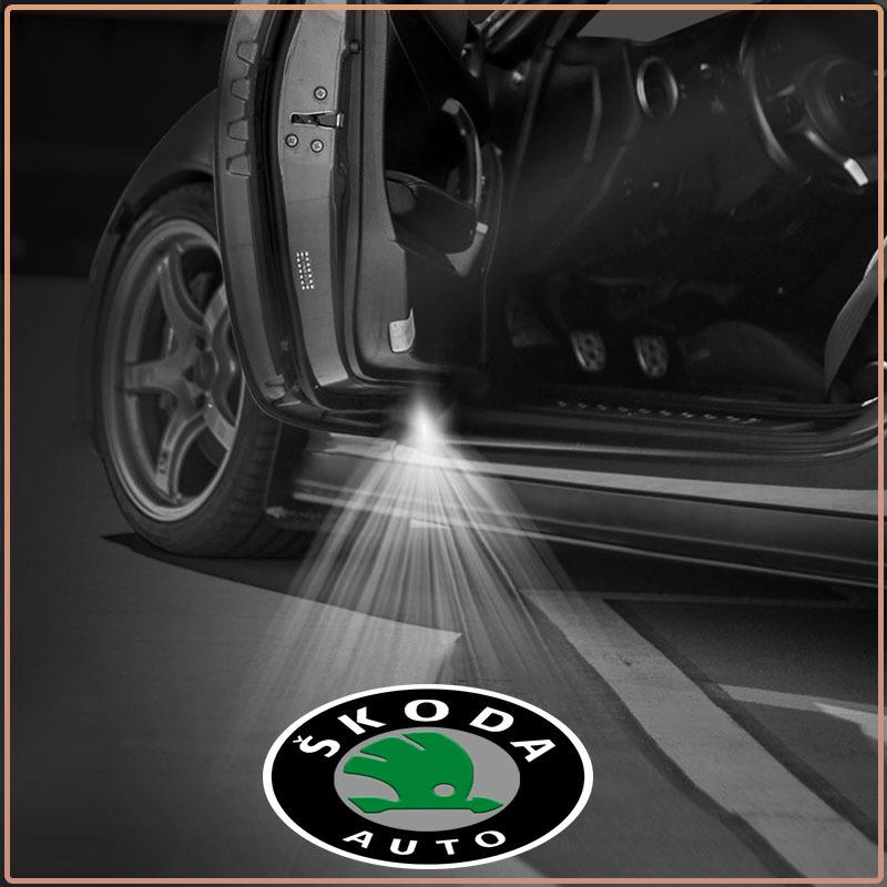2 Stück Auto LED Tür Willkommens-Projektorleuchten Kabellose Geister Schatten Trittbeleuchtung für Skoda Octavia A5 A7 Fabia 1 Superb Kamiq Rapid Yeti Citigo S Kodiak