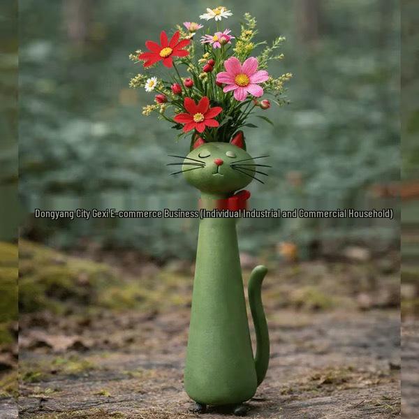 Independent Station Bestseller: Handmade Quirky Cat-Shaped Vase for Flowers