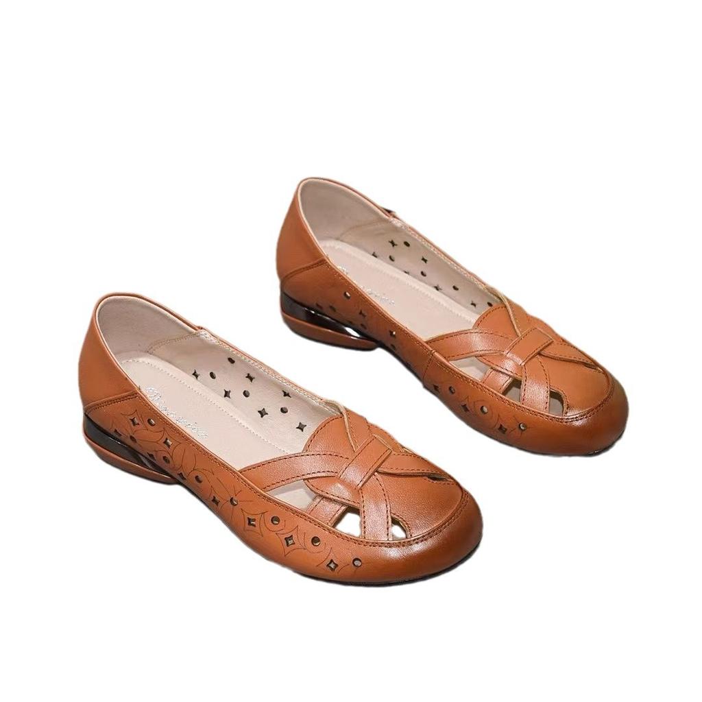 Doudou shoes women's spring 2024 new flat-soled leather shoes low heel niche hollow single shoes one pedal soft-soled mother shoes
