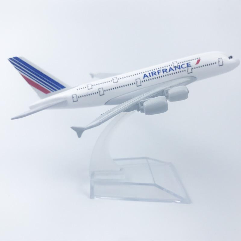

16CM Alloy Aircraft Model France A380 Collectible With Landing Gear Children s Toy Gift