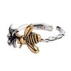 Anillo de Estambre de Abeja Femenino Chapado en Plata Retro Envejecido Ins Temperamento Personalidad Separación de Color Anillo Pequeño de Abeja