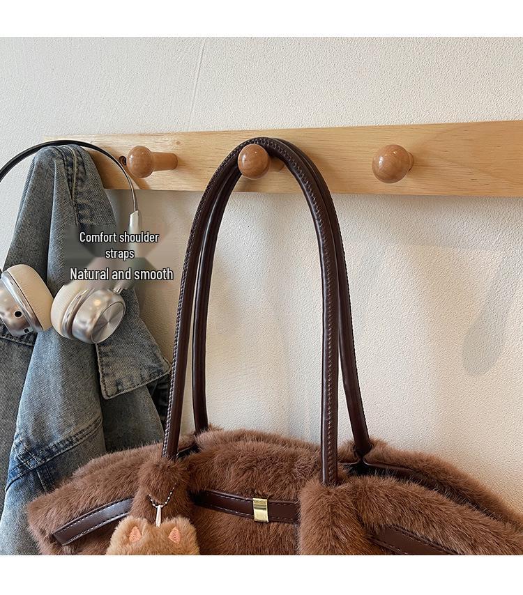 2025 Luxury Women's Fluffy Tote Bag - High-End, Large Capacity for Autumn/Winter