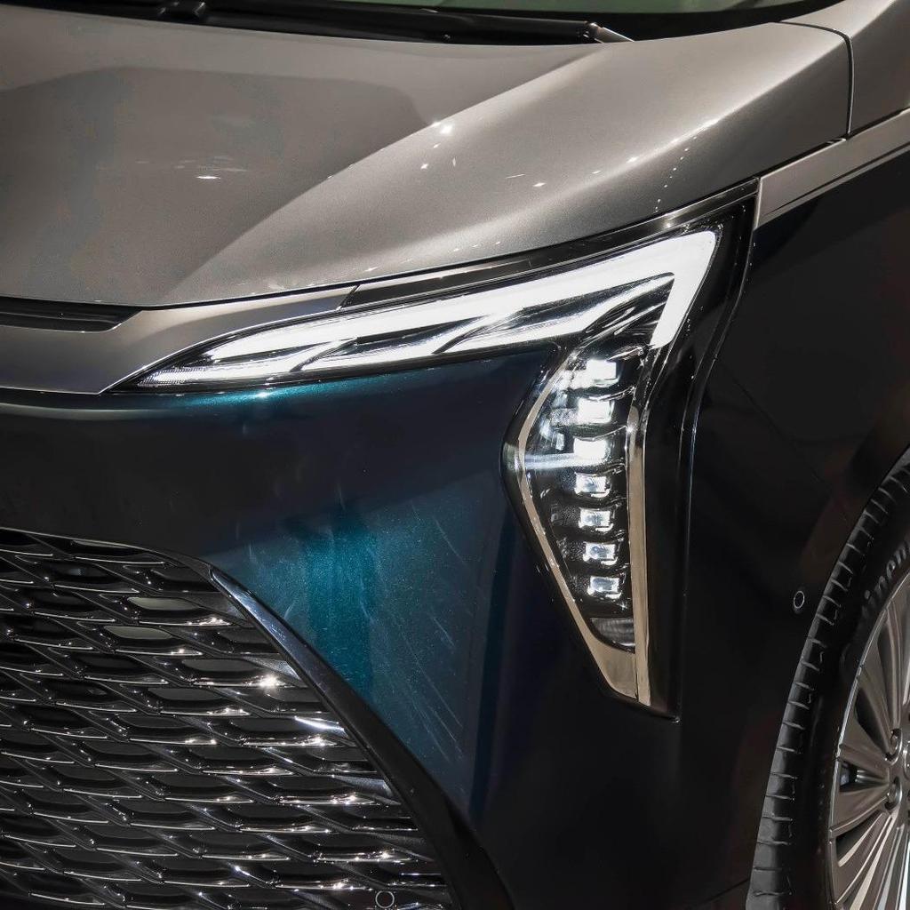 2023 Buick Century Headlight Lens Cover