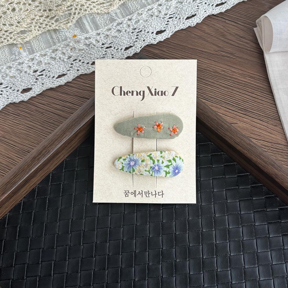 Haarspange mit gestickten Blumen im koreanischen Stil für Mädchen