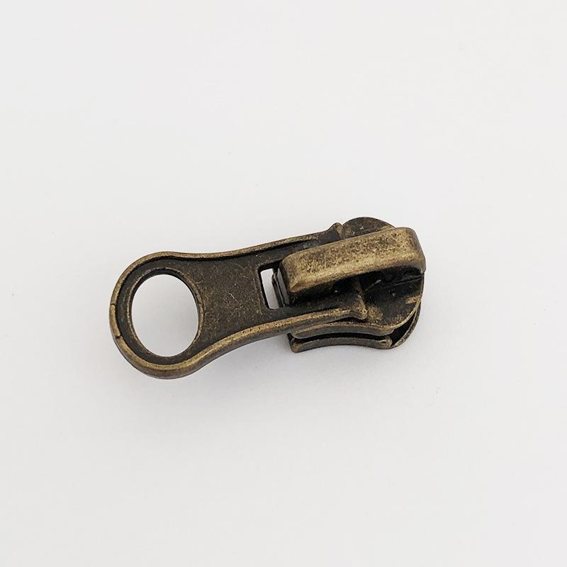 Universal Metal Zipper Puller for Duvet Covers, Backpacks, and Jackets