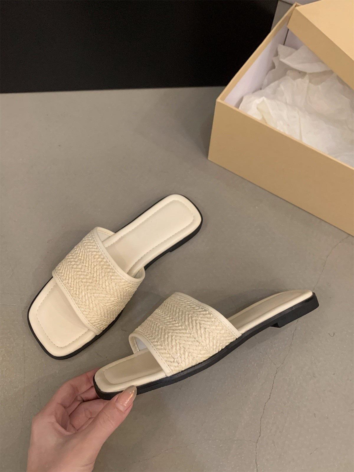 

Flat-bottomed woven small cool slippers women s shoes wear 2025 new summer soft-soled beach one-word sandals 40