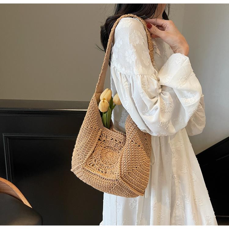 Fashion Woven Bag Women's New Large-capacity Seaside Vacation Beach Bag Woven Straw Tote Bag for Women