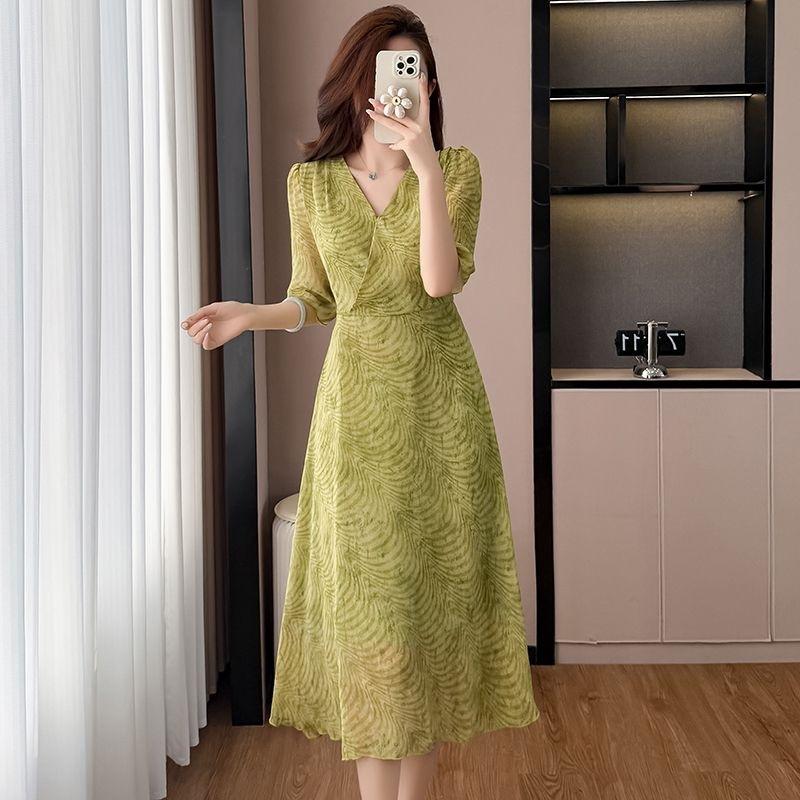 Summer Chiffon Wavy V-neck Bubble Sleeve Dress for Women's Fashion Breathable Slim A Word Medium and Long Dress