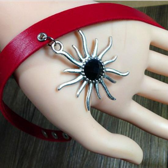 Ретро-чокер с инкрустацией в виде солнца в стиле Харадзюку Red