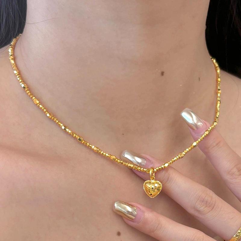 

light luxury exquisite heart-shaped pendant Retro palace style necklace for women collar chains party wedding stylish золотий