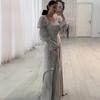 Damenkleid im französischen Stil mit quadratischem Ausschnitt und Glockenärmeln, lange Ausführung, Herbst-/Winterkollektion
