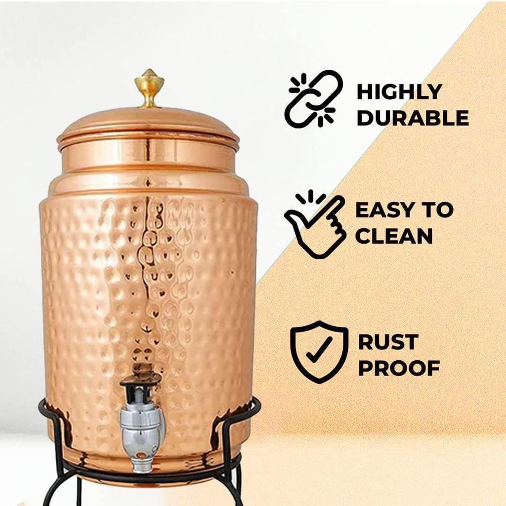 5litrový měděný dávkovač vody se stojanem a sklenicí | Bez BPA, netoxický | Tepaná textura, odolný | s přidanými zdravotními benefity mědi