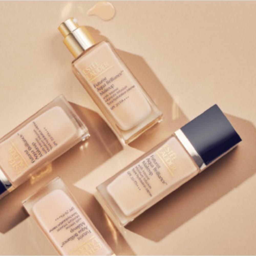Estee Lauder Futurist Aqua Brilliance SPF 20 PA+++ 30ml, 1N1 Ivory Nude, 1 Piece