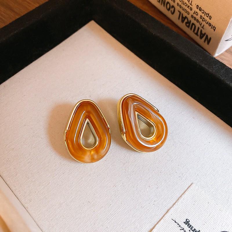 Gold Plated U-Shaped Retro Resin Ear Cuffs - Melaude Versatile Earrings for Women - Autumn/Winter Fashion Accessory