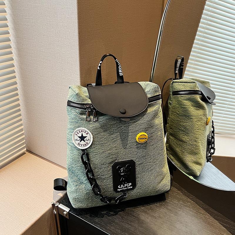 Backpack Women's New Trendy Fashion Casual Commuter Backpack Niche Versatile Lightweight Travel School Bag