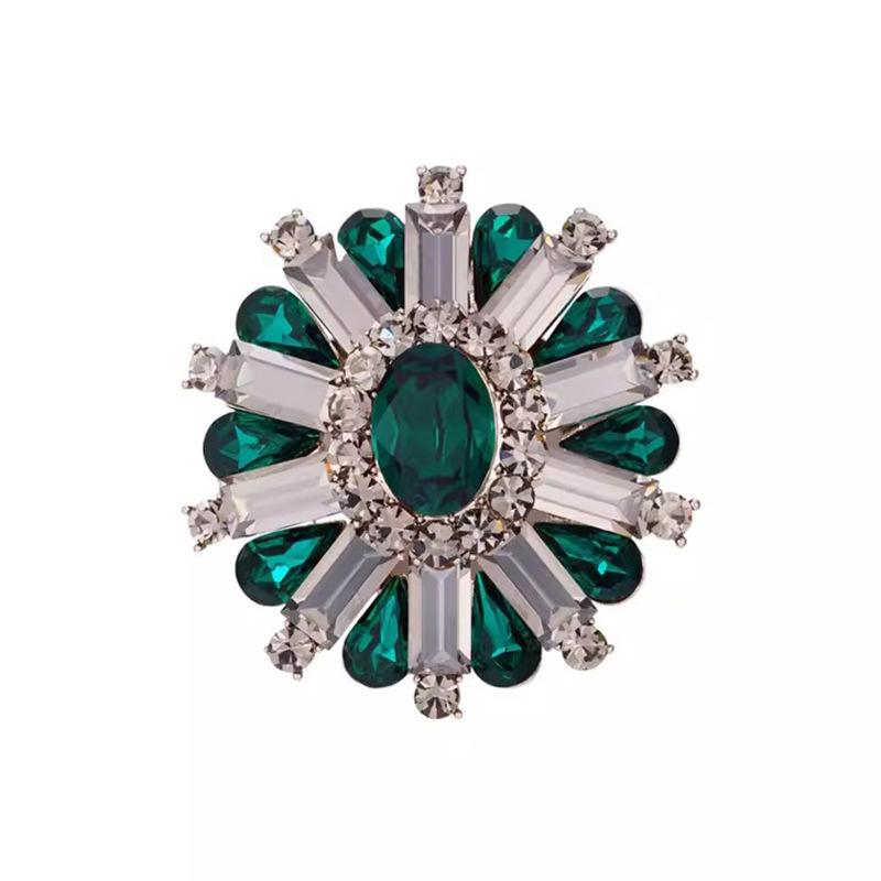 Crystal Flower Brooch High-End Women'S Retro Elegant Oval Brooch Pin Suit Coat Accessories