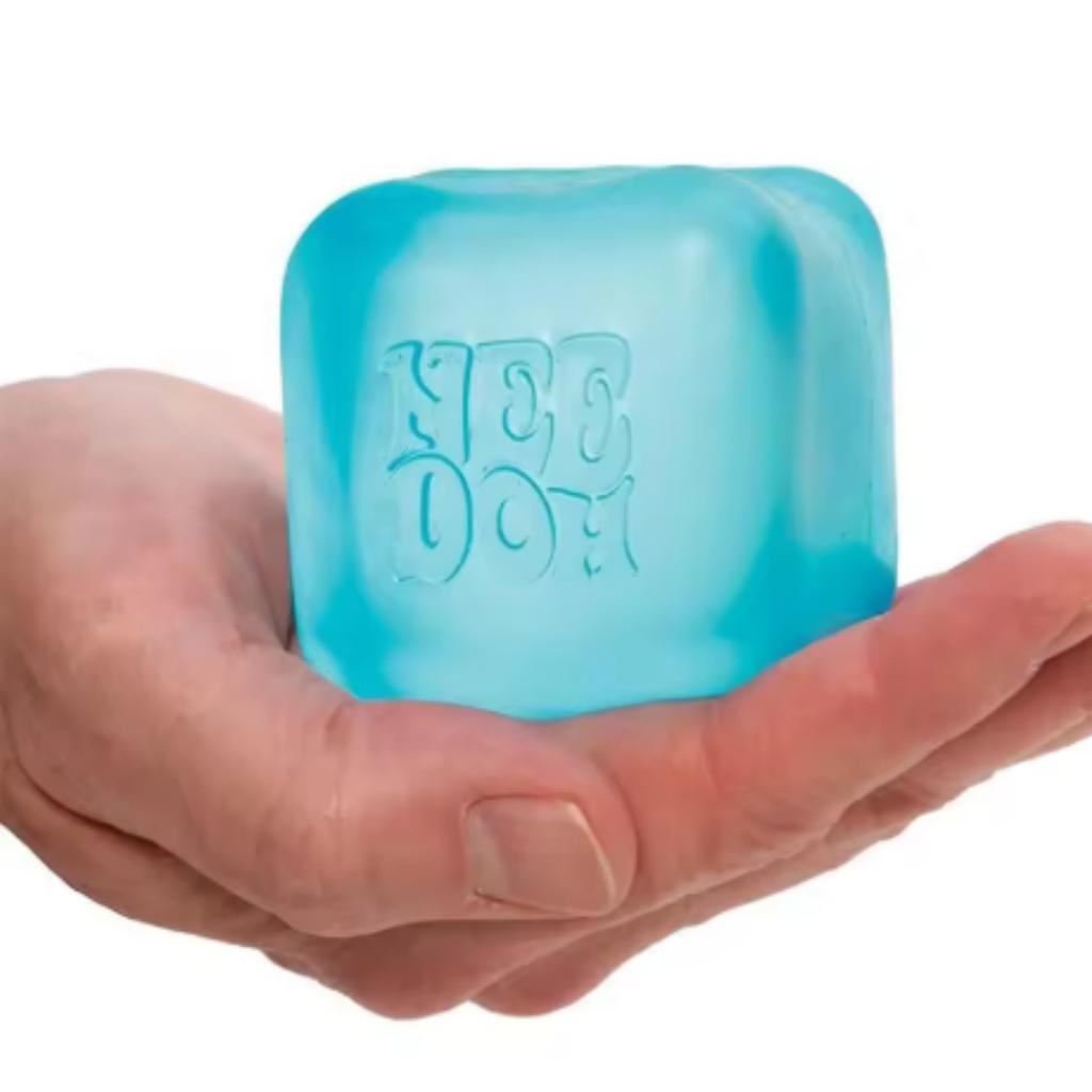Schylling Needoh Nice Cube Sensorischer Fidget-Würfel Stressabbau-Quetschwürfel Anti-Angst-Drückobjekt für Konzentrationsübungen