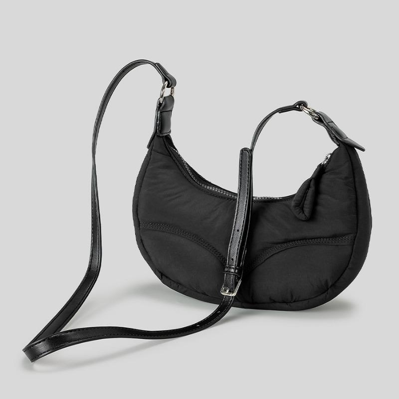 Autumn and Winter High-grade Niche Design Quilted One-shoulder Crossbody Bag Quilted Half Moon Handbag