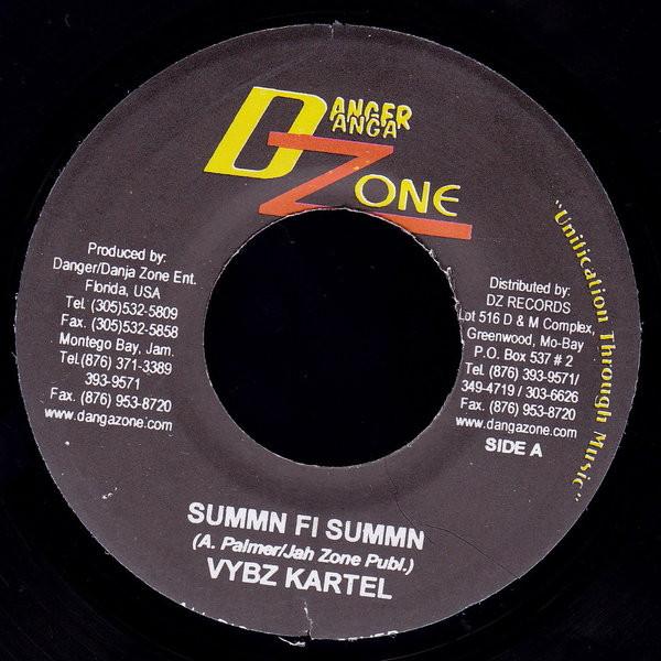 

7inch Record VYBZ KARTEL / ROUND HEAD - Summn Fi Summn / Crunk NONE Danger Danga Zo 2004 Jamaica Reggae, Ska & Dub Used