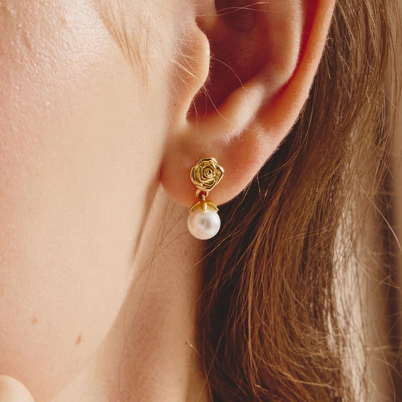 Noonoo fingers Rika Ros-örhängen