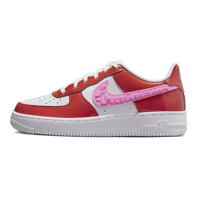Baskets Air Force 1 Low GS Saint-Valentin 2023 pour enfant, Rouge picante, Rose rouge et Sortilège FD1031-600