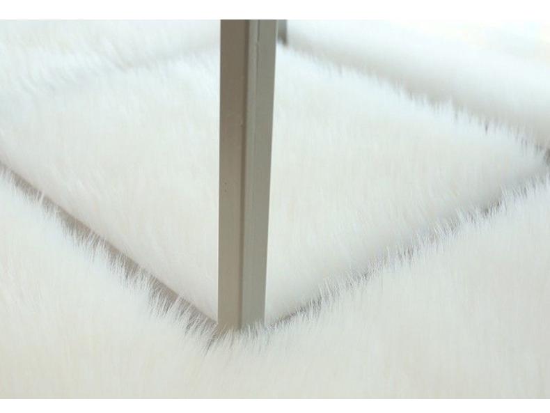 Heart-Shaped Plush Rug for Bedroom & Living Room - Cloud Style