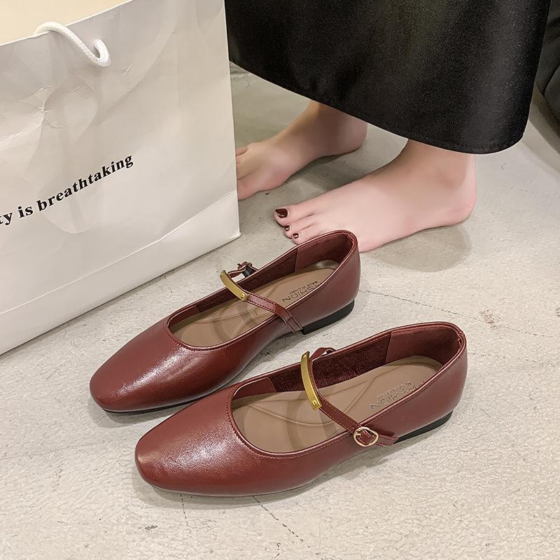 French Square Head Mary Jane Shoes Women'S Flat Bottom New Retro Soft Leather Low Heel Single Shoes Light Mouth Fashion Women'S Shoes