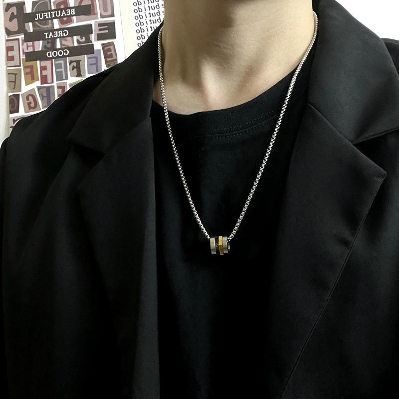 Small Waist Titanium Steel Necklace Roman Numeral Pendant High-end Light Luxury Rotatable Couple Ring Clavicle Chain