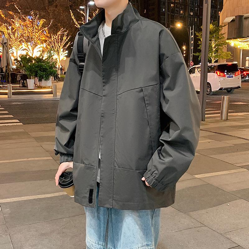 Men's 2026 Spring Hong Kong Style Loose Stand Collar Jacket for Trendy Couples and Students.