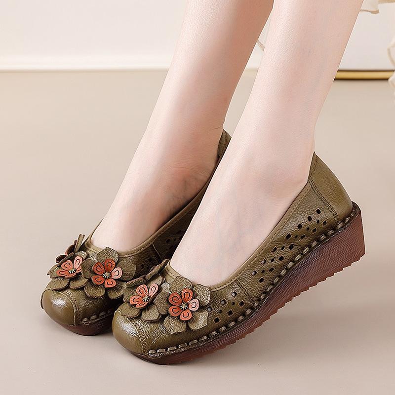 Summer New Women's Platform Wedge Sandals - Cut-Out Slip-On Design with Bohemian Flair, Vintage-Inspired Versatile Flats for Casual Outings