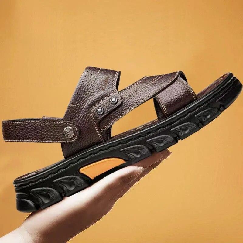 2024 Sommersko Herresandaler Ekte Lær Flate Sklisikre Ferie Herrefottøy Myke Komfortable Svarte Brune