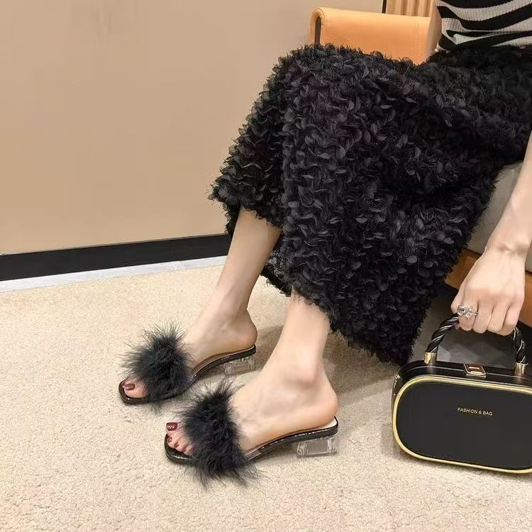 2025 Korean Version of Fashion Outer Wear New Middle Heel Temperament Thin Thick Heel Crystal One-word Drag with Fluffy Cool Slippers Women