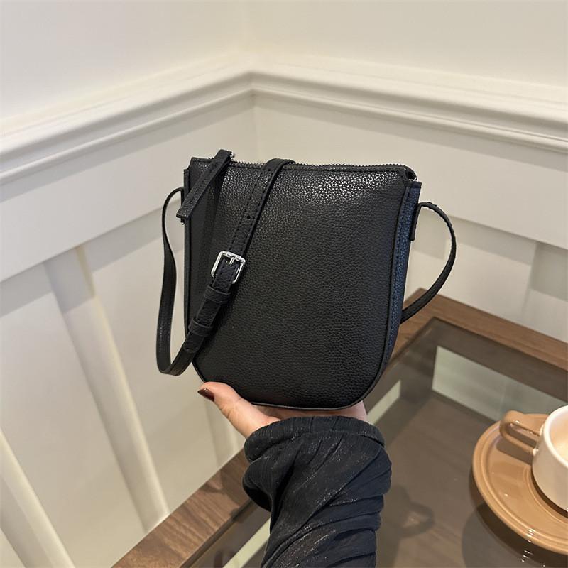 Fashionable Ladies Mini Crossbody Bag 2024 New Trendy Lightweight Pu Shoulder Bag