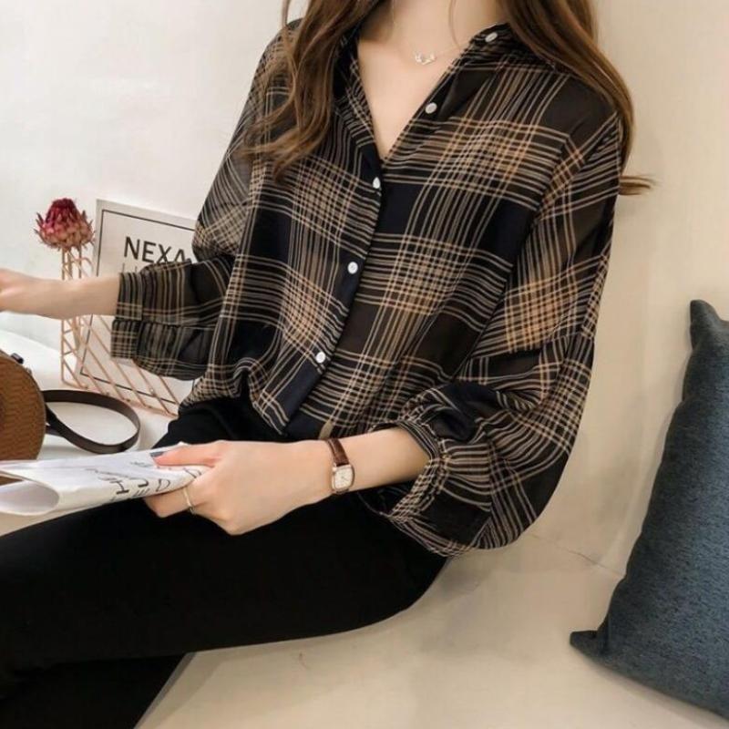 Women's Plaid Print Lapel Long Sleeve Oversized Casual Shirt Loose Fit Boyfriend Style Blouse Top