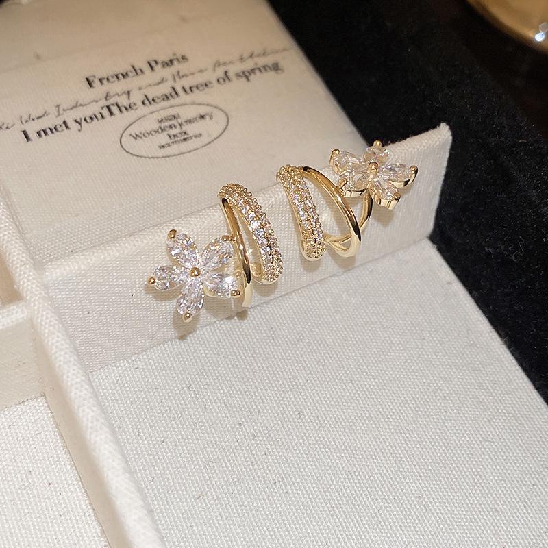 Elegant French Rhinestone Butterfly Stud Earrings - Versatile and High-Quality Jewelry for Women