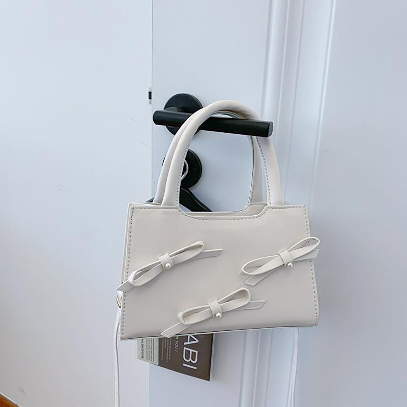 Koreański Styl Unikalna Kokarda Motylkowa Torba Podpachowa Damska Nowa Moda 2024 Osobowość Artystyczna Prosta Casualowa Torba Listonoszka Czarna Różowa Beżowa Zielona Żółta