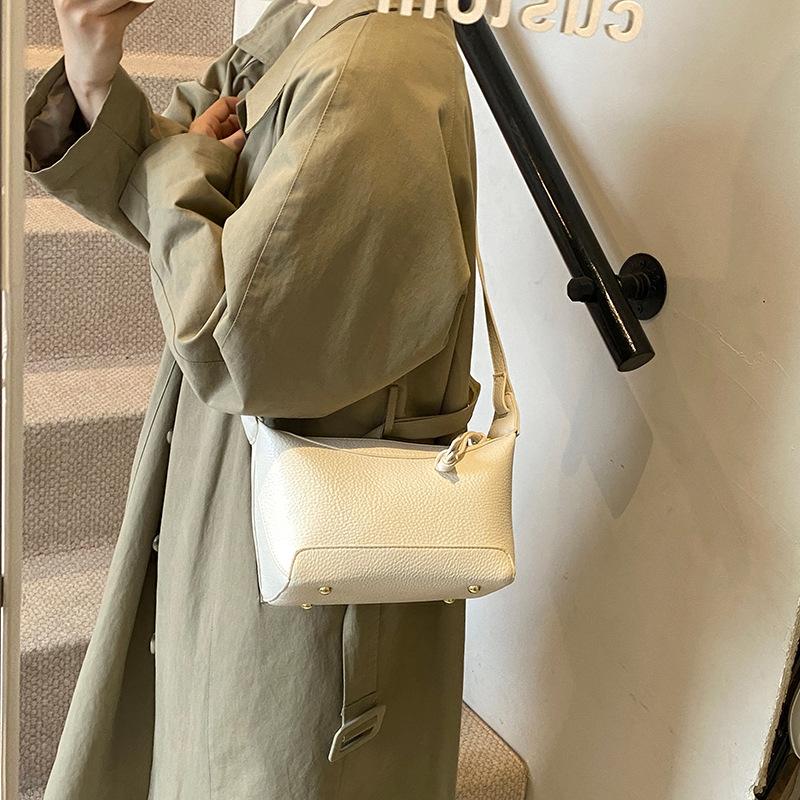 Fashion underarm dumpling bag women's new simple casual shoulder bag 2025 niche high-end women's bag