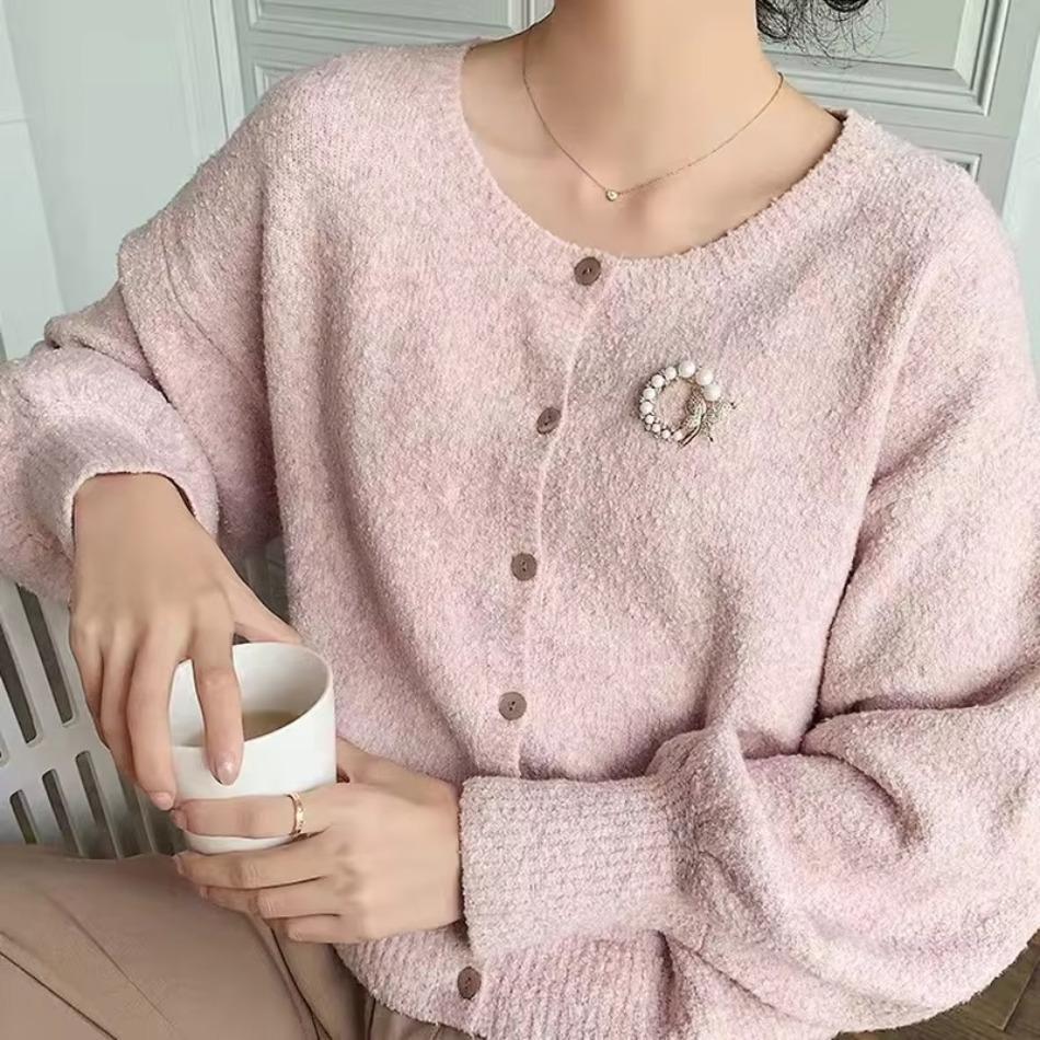 1 Pcs Fashion Pearl and Rhinestone Brooches for Women Baroque Trendy Butterfly Pins Clothes Accessories Wedding Gifts
