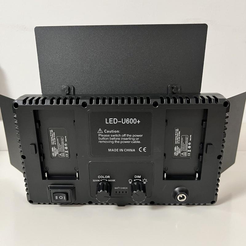 Professional LED Camera Light Fill Light U600+ U800+ for Outdoor and Indoor SLR Photography, Video Recording, and Live Streaming.