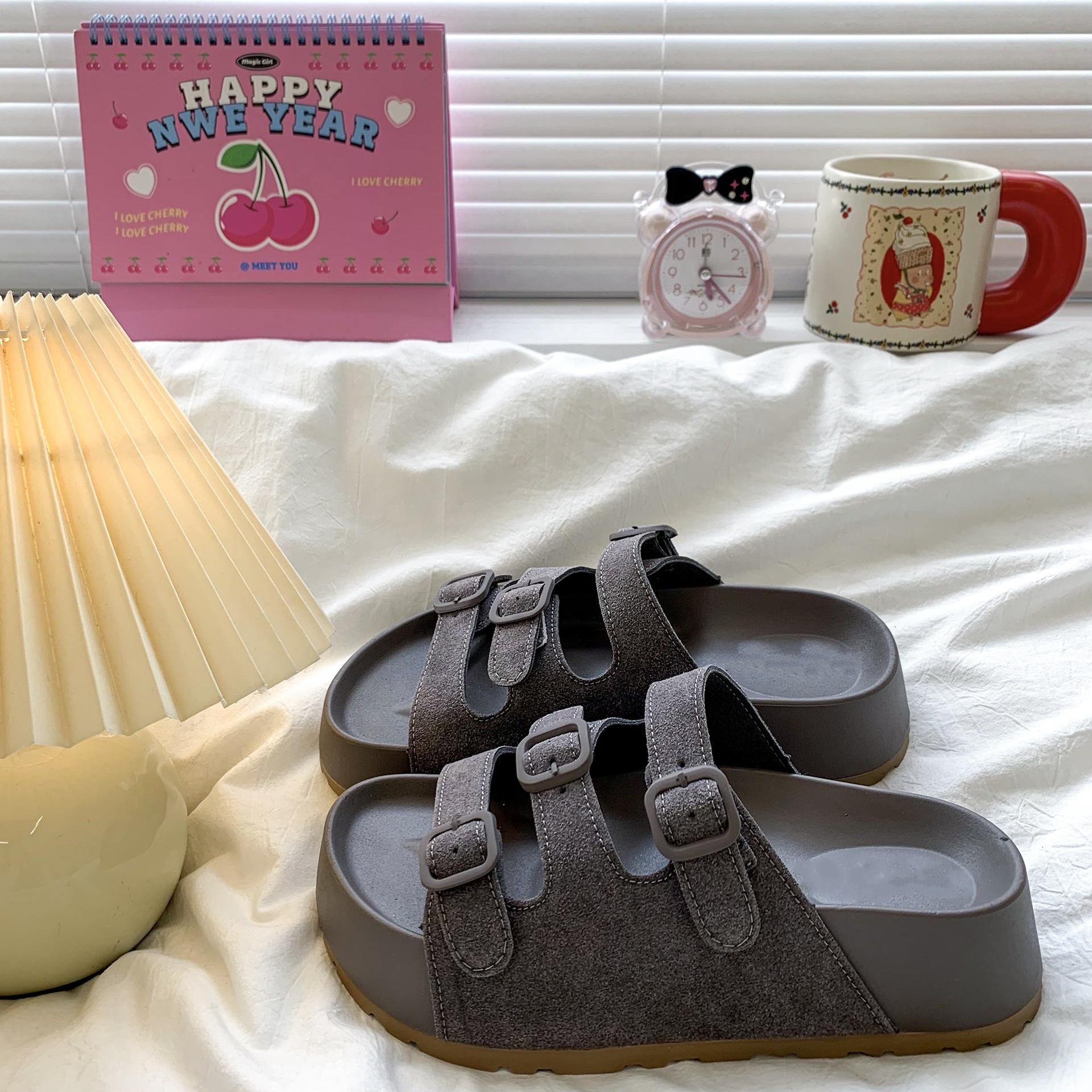 

Versatile one-word drag new wear retro platform slippers women s sand fashion sandals women s summer 40 серый