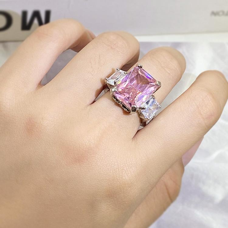 Toppa Simple Design Imitation Imported Mossan Diamond Ring