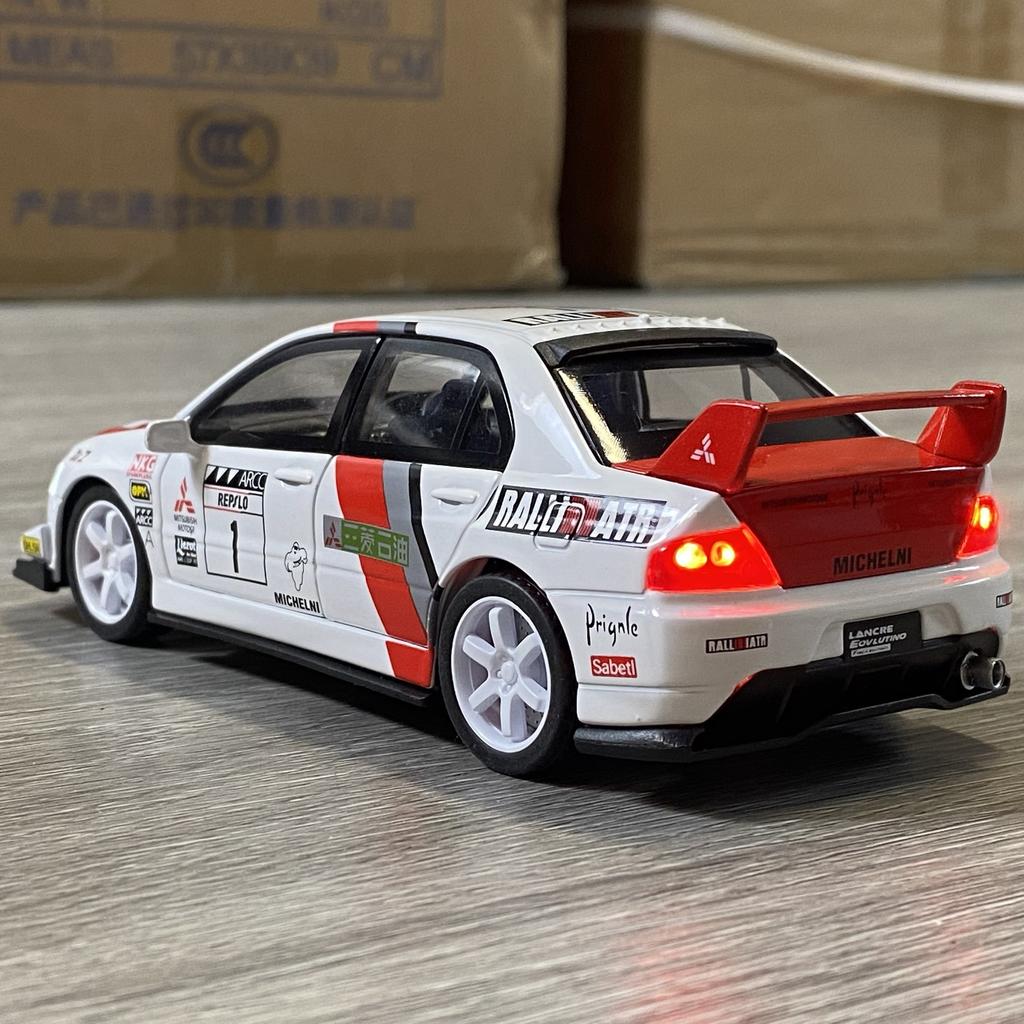 JDM 1:32 Mitsubishi Lancer Evolution EVO Petroleum Coating Version Alloy Diecast Model Simulation Sports Car Toy Gift For Friend