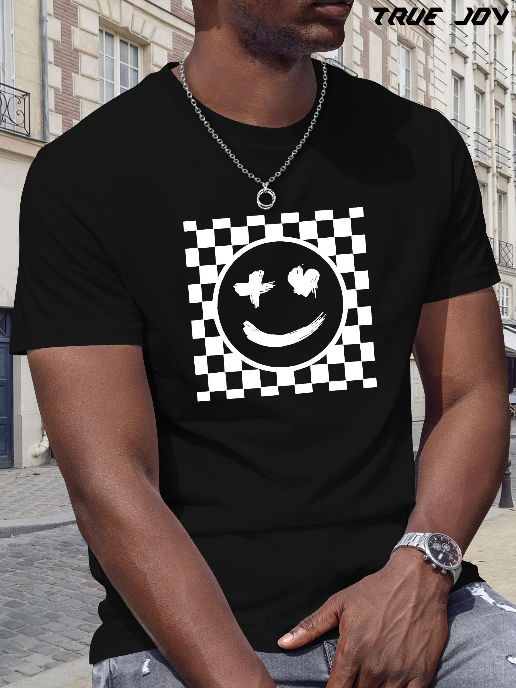 Graphic T-shirt - Checkerboard joyful Face Design M