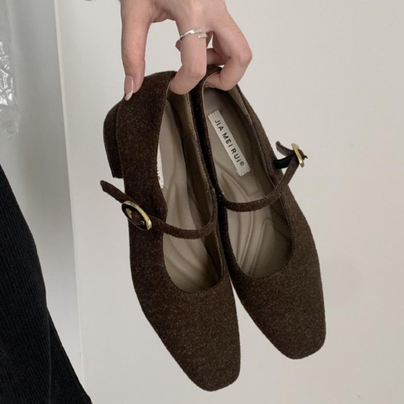 

2025 gray woolen beanie shoes women s autumn new one-word Mary Jane single shoes thick heel retro square head grandma shoes 40 кофейный