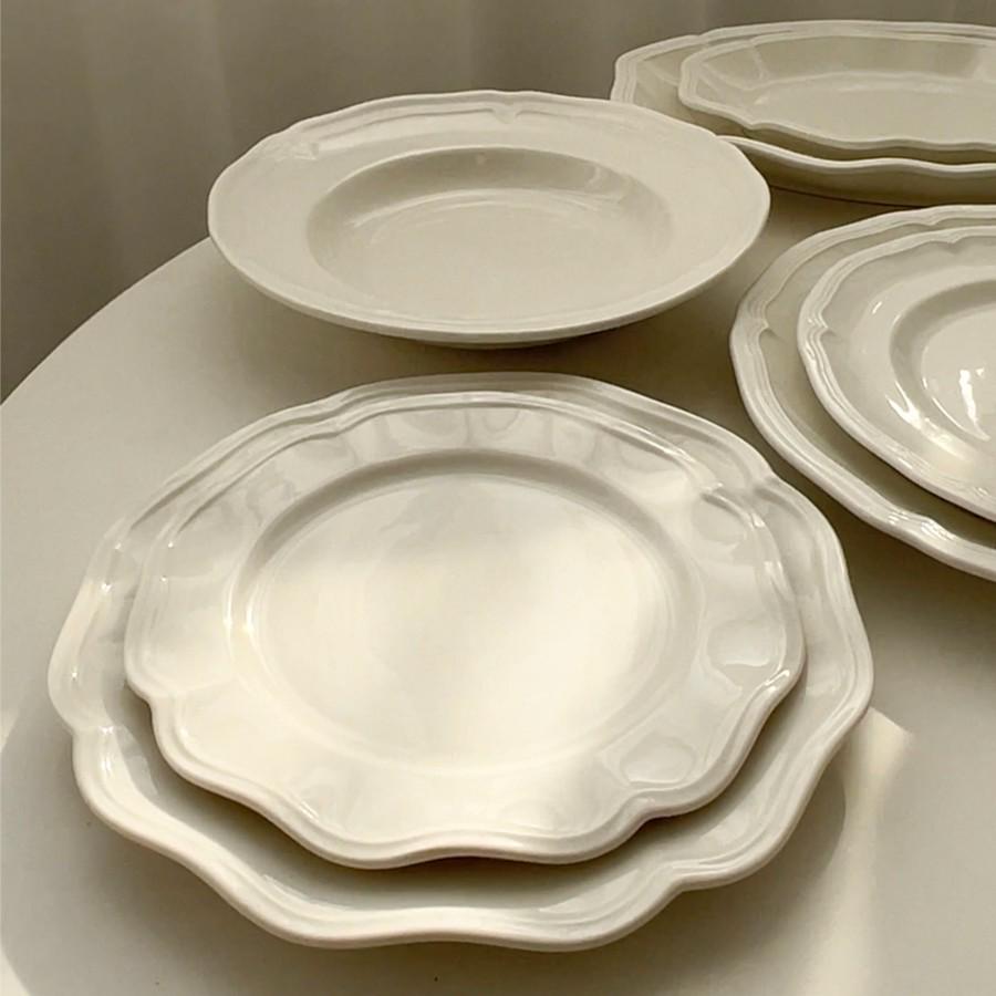Tai Life French Retro White Embossed Ceramic Lace Plate for Breakfast & Dessert