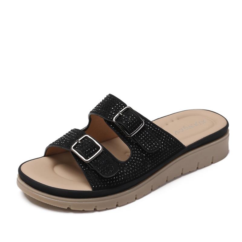 Thick-soled Fashionable Slippers for Women Summer Casual Water Diamond Flip-flops Travel and Vacation Beach Shoes
