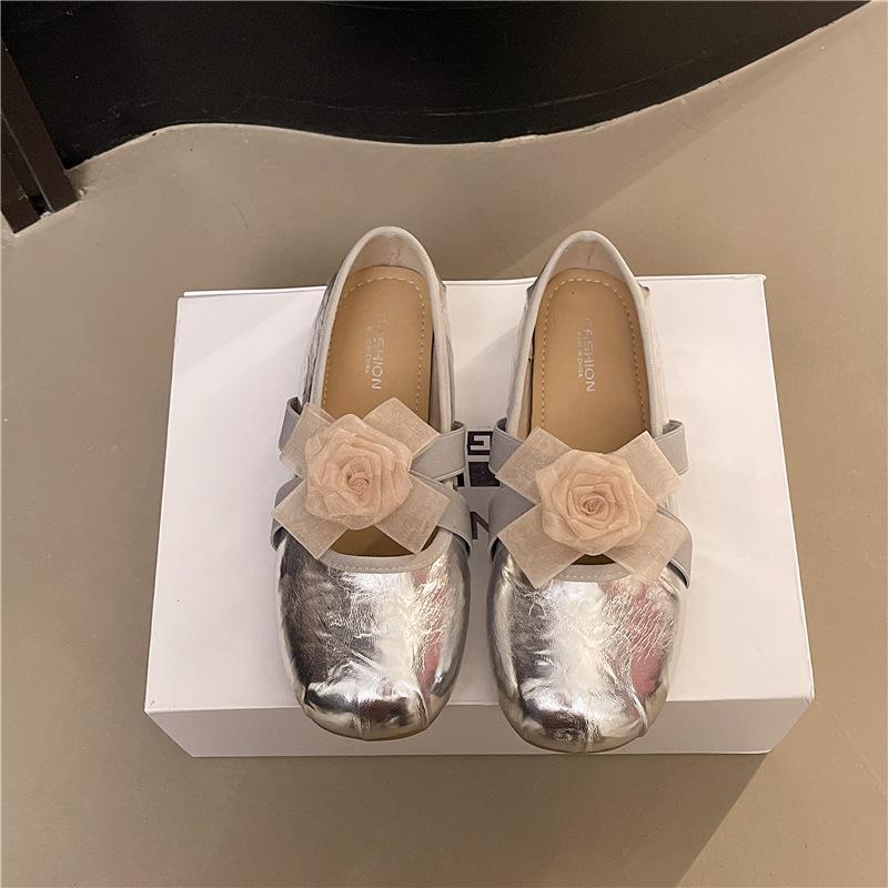 Beautiful camellia flower Mary Jane single shoes women's 2025 summer new retro cross-band versatile ballet shoes