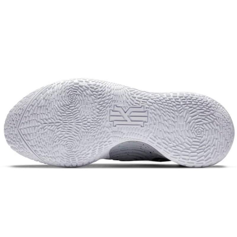 Nike Kyrie Low 3 Team Black Wolf Grey Nike CW6228-004